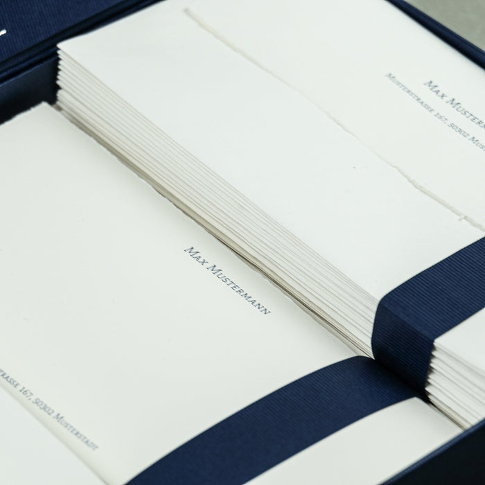 Personalisierbare Briefpapier Kassette | Edles Papier in Weiß | 60 Stück | blau